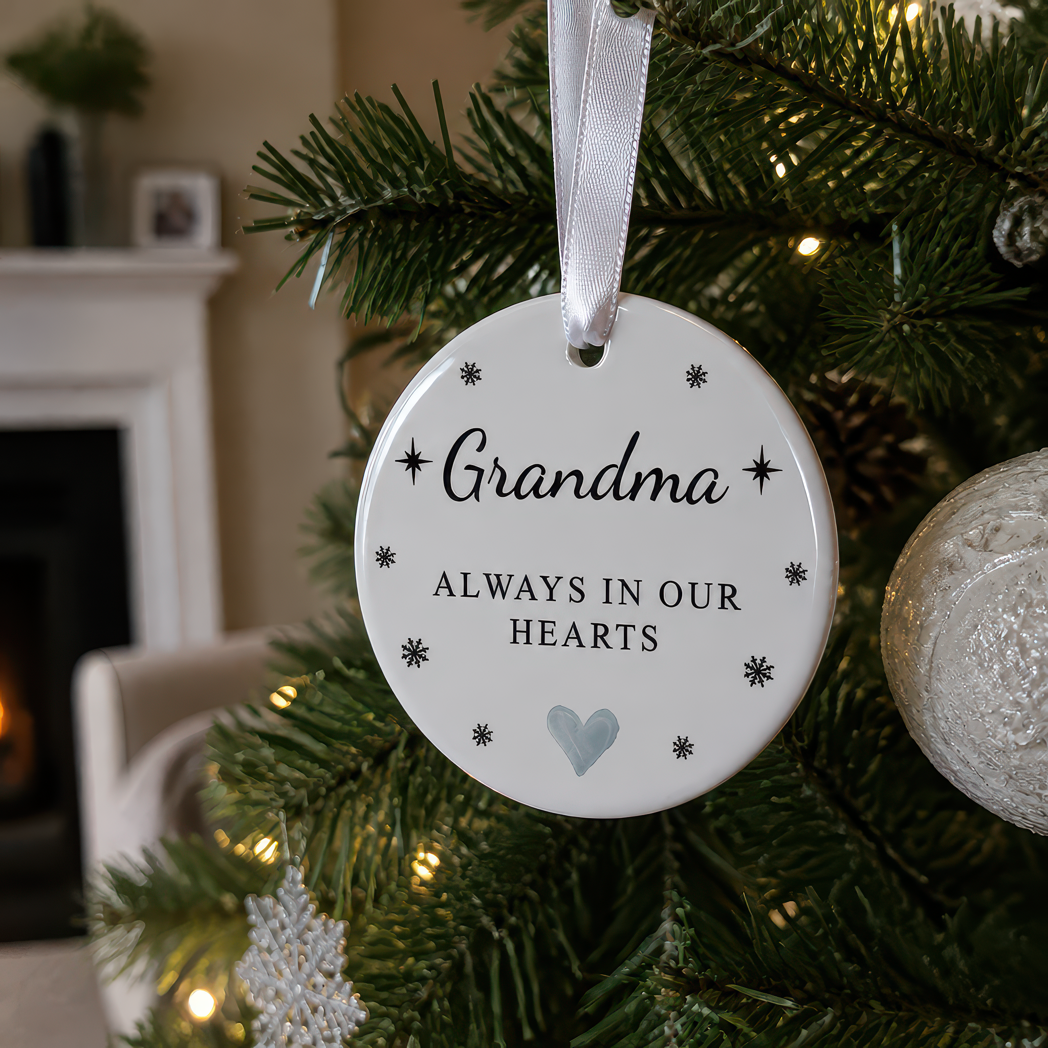 Memorial Grandma Always in Our Hearts Ornament