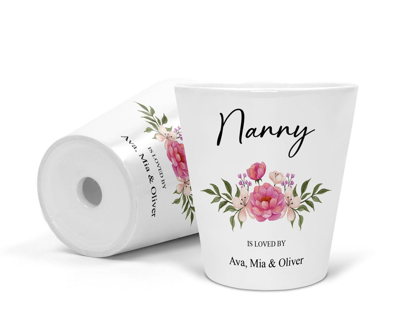 White personalised Mother's Day flower pot for Nanny with printed names